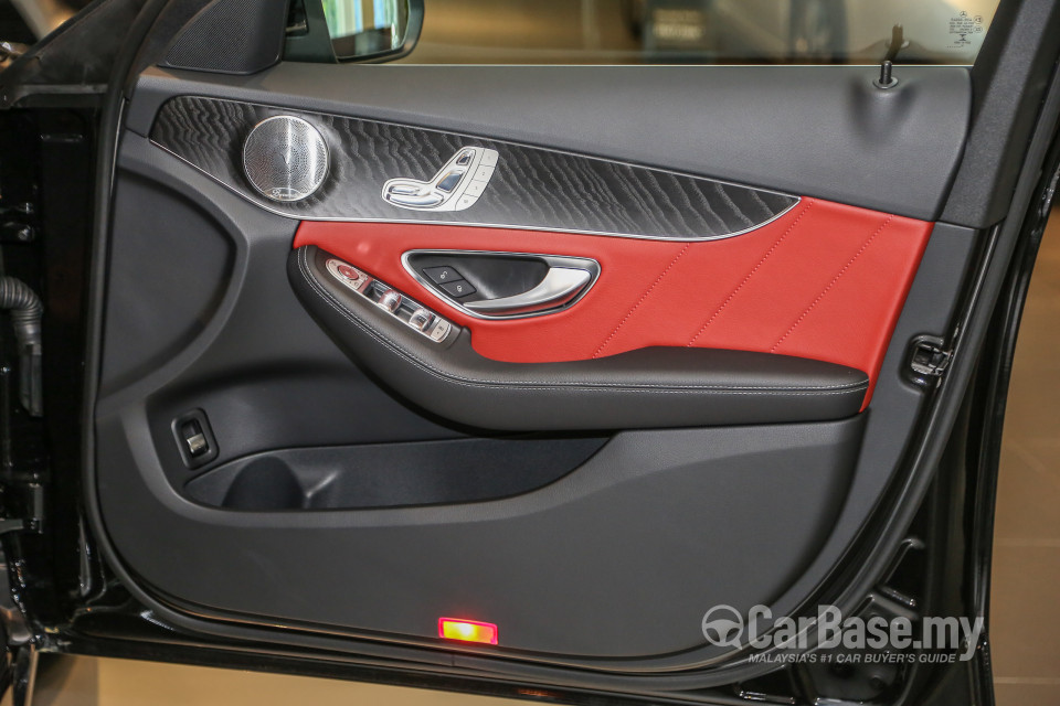 Mercedes-Benz C-Class W205 (2014) Interior