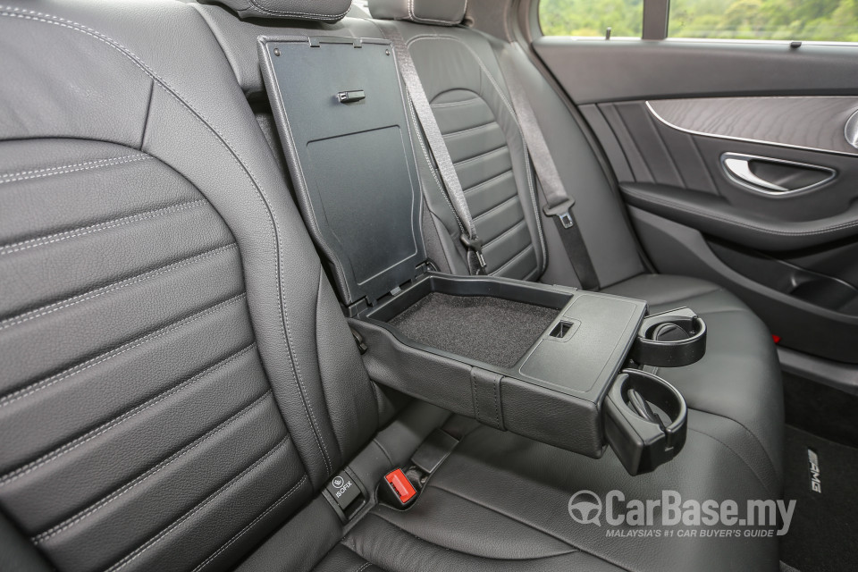 Mercedes-Benz C-Class W205 (2014) Interior