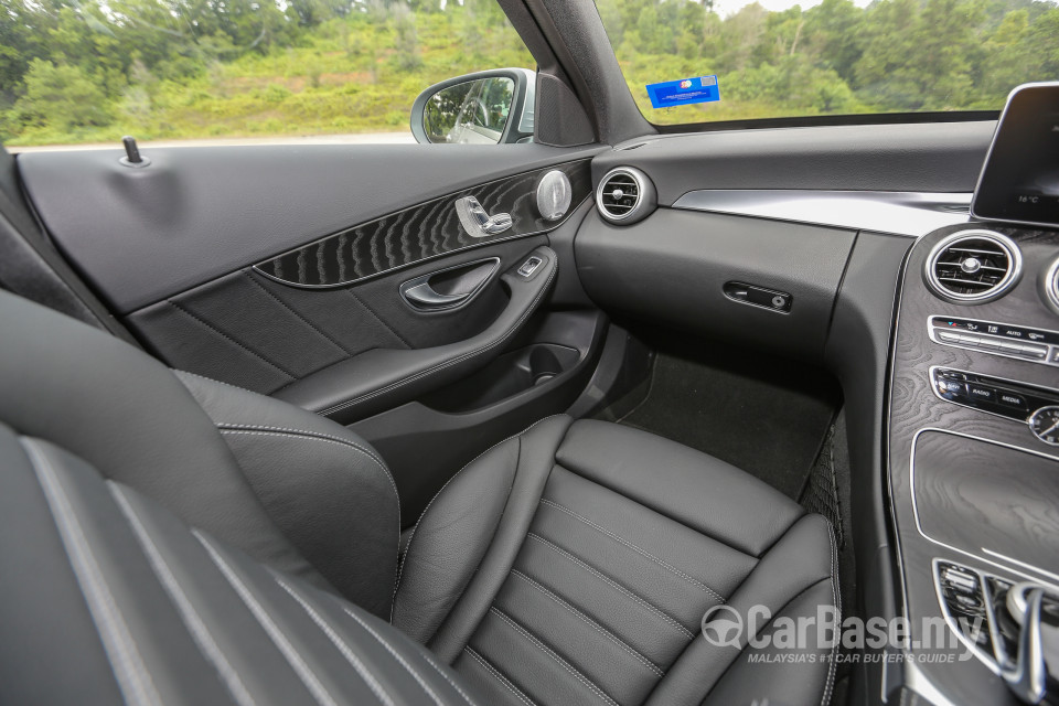 Mercedes-Benz C-Class W205 (2014) Interior