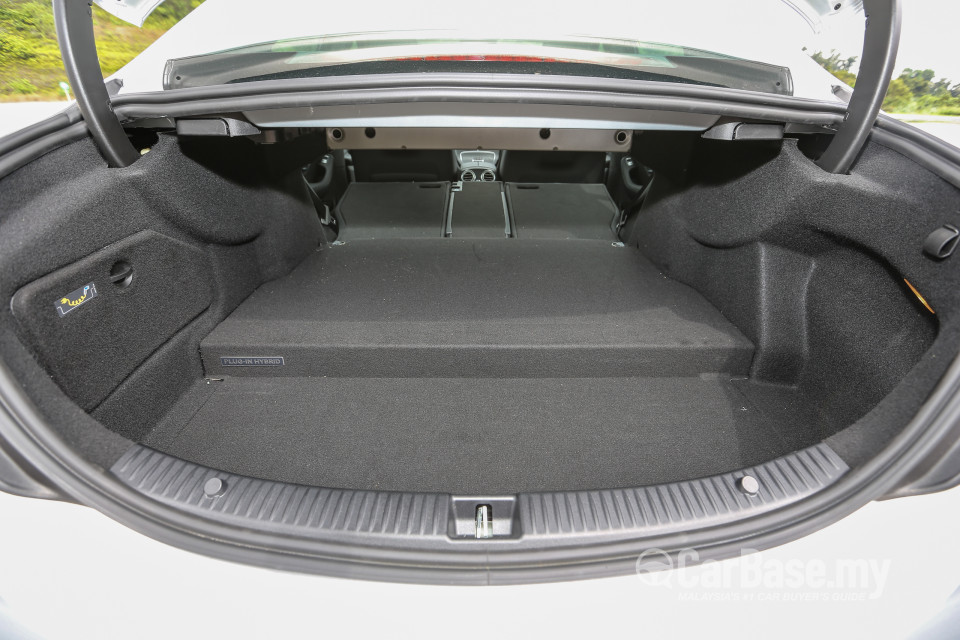 Mercedes-Benz C-Class W205 (2014) Interior
