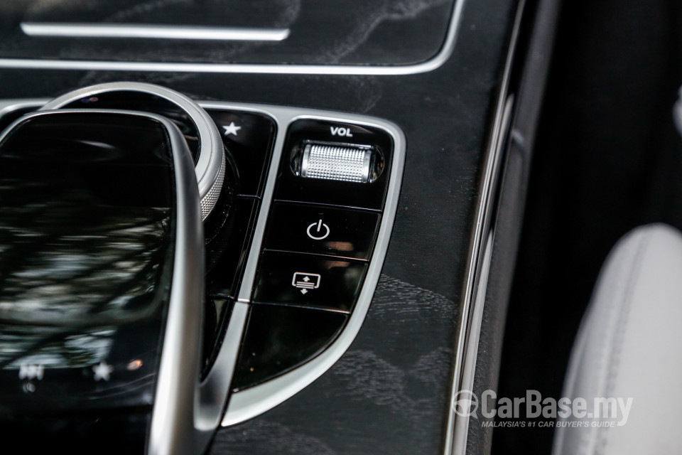 Mercedes-Benz C-Class W205 (2014) Interior