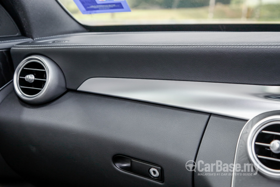 Mercedes-Benz C-Class W205 (2014) Interior