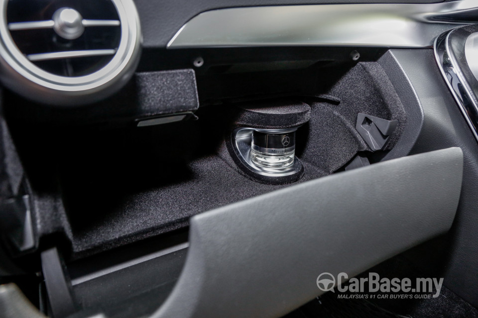 Mercedes-Benz C-Class W205 (2014) Interior