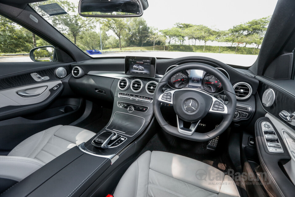 Mazda CX-9 Mk2 (2017) Interior