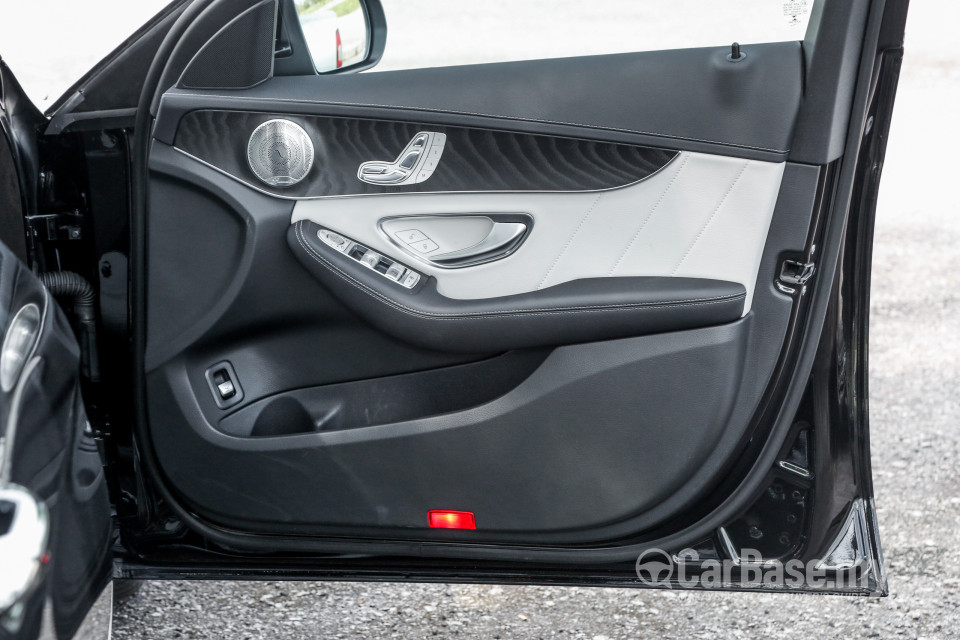 Mercedes-Benz C-Class W205 (2014) Interior