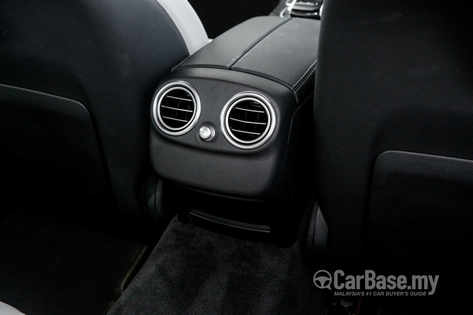 Mercedes-Benz C-Class W205 (2014) Interior