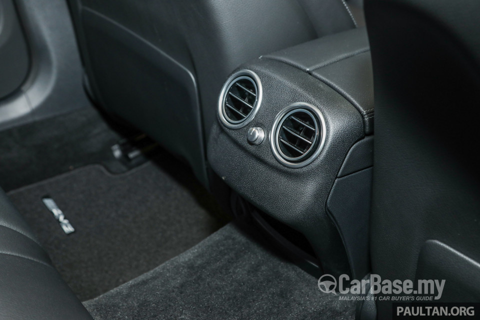 Mercedes-Benz C-Class W205 (2014) Interior