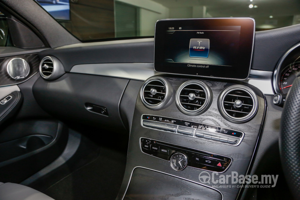 Mercedes-Benz C-Class W205 (2014) Interior