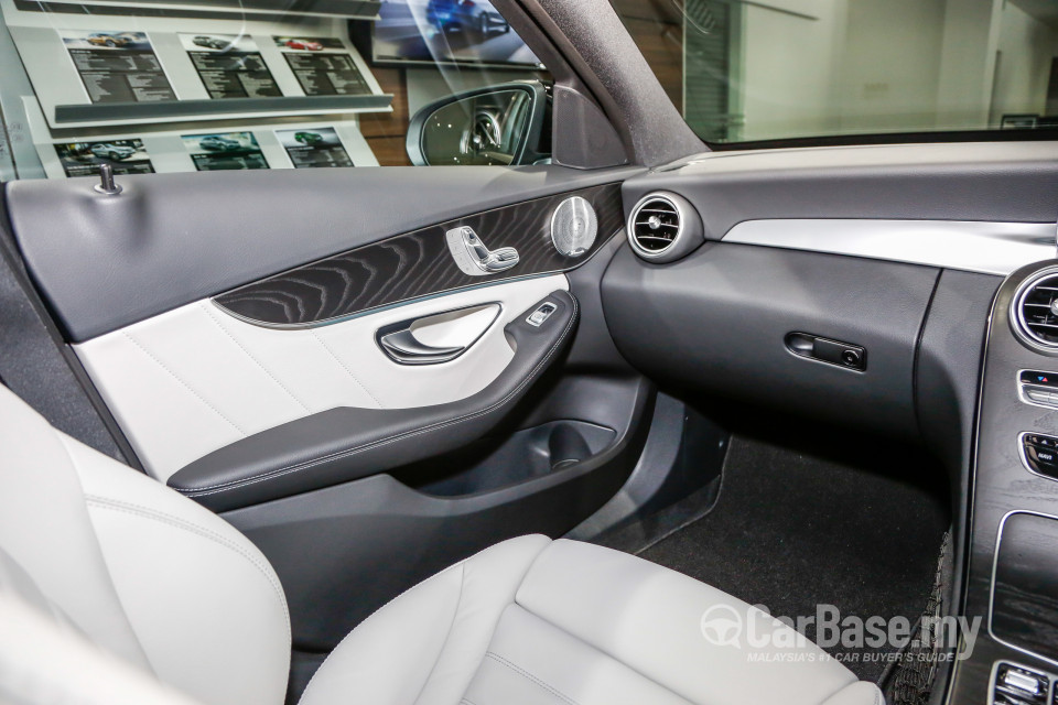 Mercedes-Benz C-Class W205 (2014) Interior