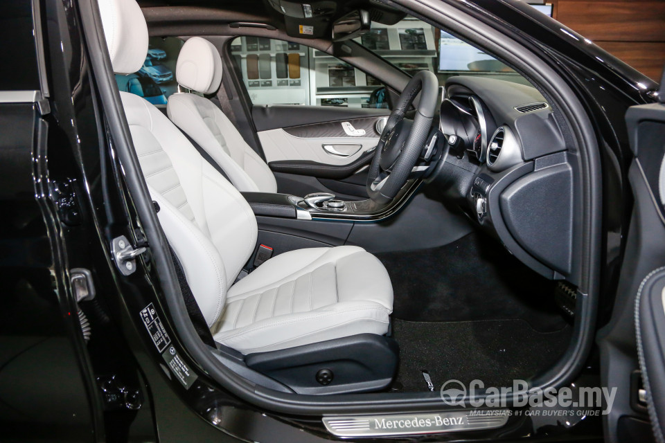 Mercedes-Benz C-Class W205 (2014) Interior