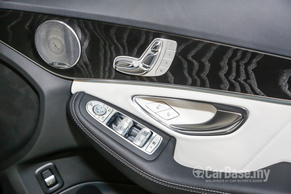 Mercedes-Benz C-Class W205 (2014) Interior