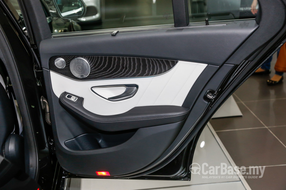 Mercedes-Benz C-Class W205 (2014) Interior