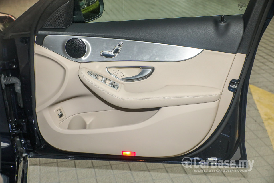 Mercedes-Benz C-Class W205 (2014) Interior