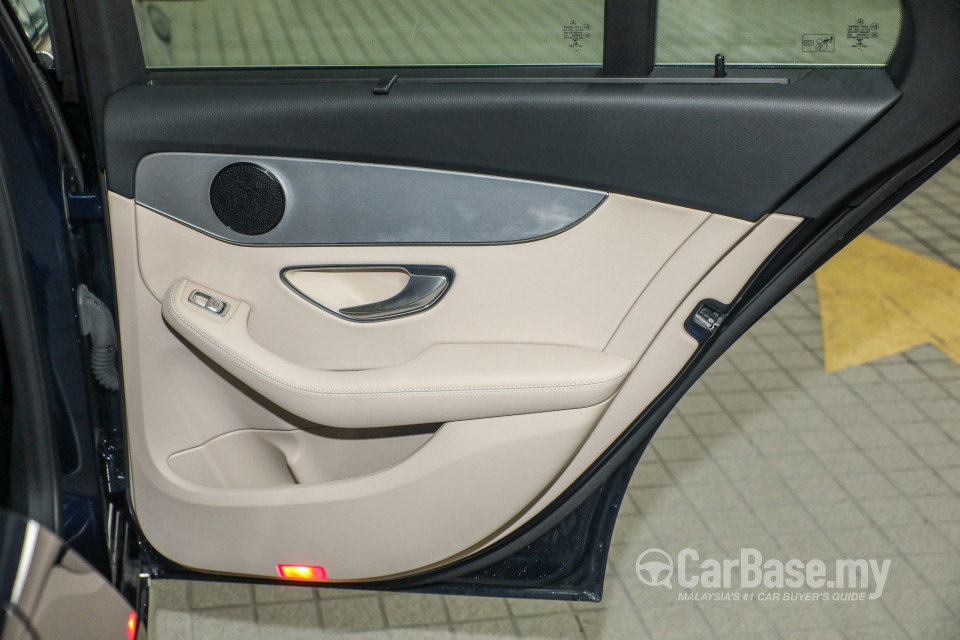 Mercedes-Benz C-Class W205 (2014) Interior