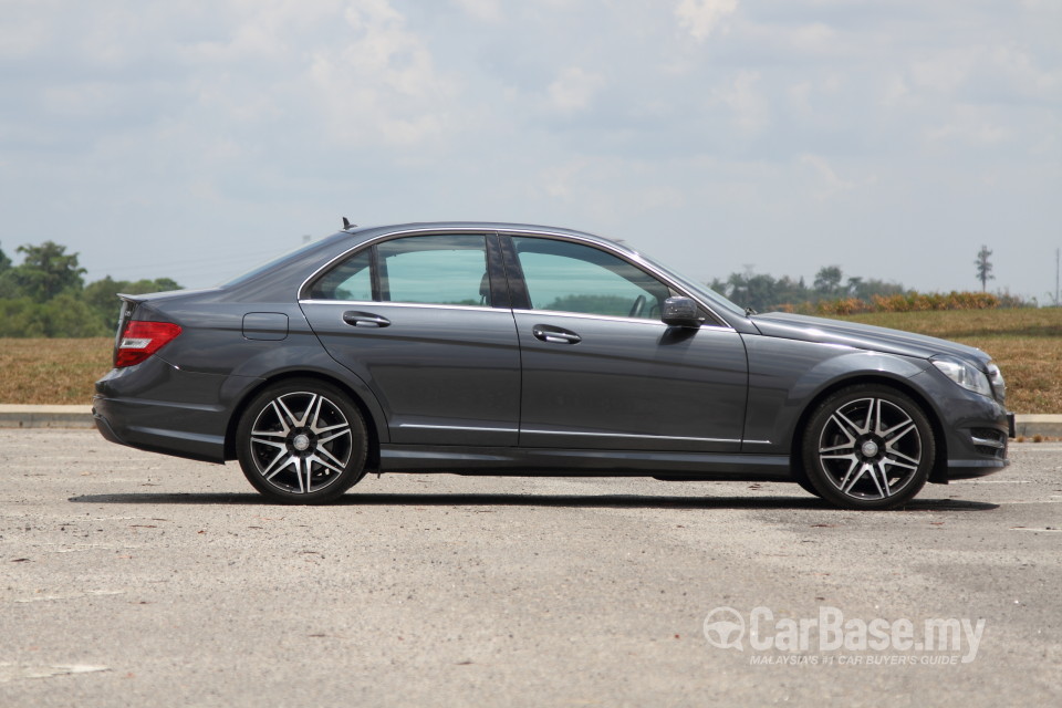 Mercedes-Benz C-Class W204 Facelift (2011) Exterior