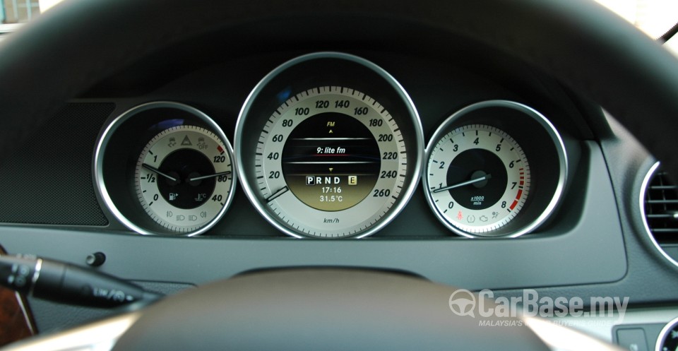Mercedes-Benz C-Class W204 Facelift (2011) Interior
