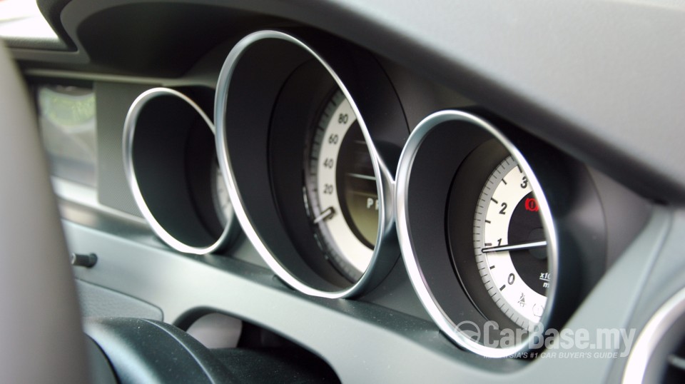 Mercedes-Benz C-Class W204 Facelift (2011) Interior