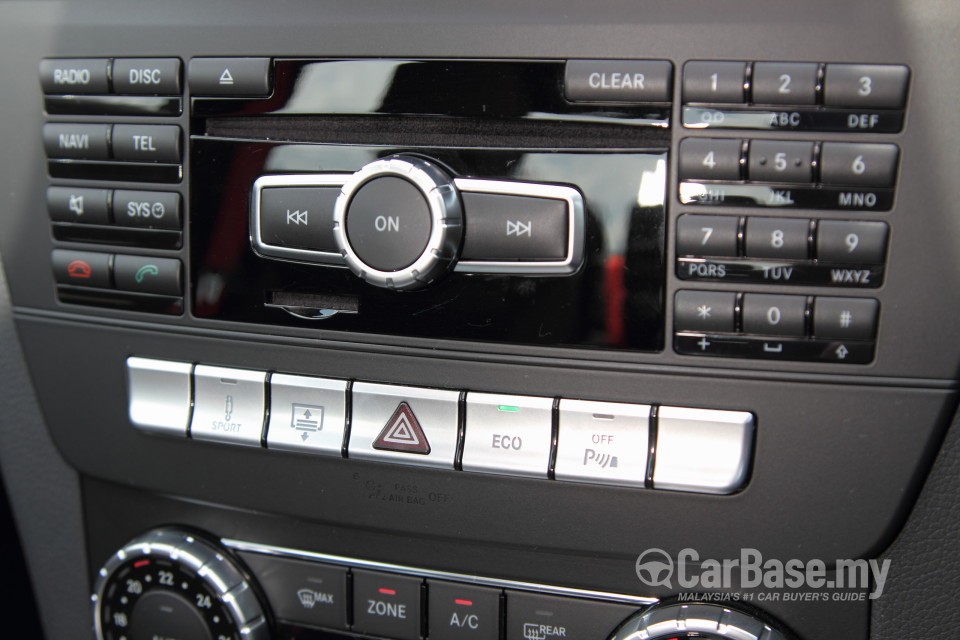 Mercedes-Benz C-Class W204 Facelift (2011) Interior