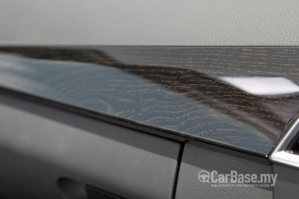 Mercedes-Benz C-Class W204 Facelift (2011) Interior