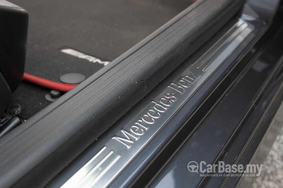 Mercedes-Benz C-Class W204 Facelift (2011) Interior