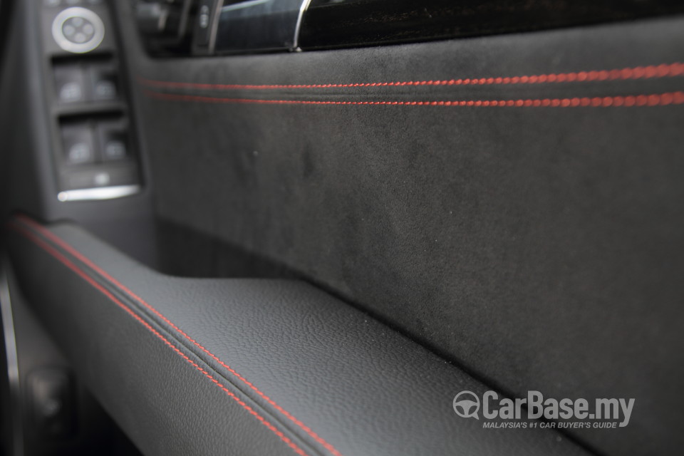 Mercedes-Benz C-Class W204 Facelift (2011) Interior