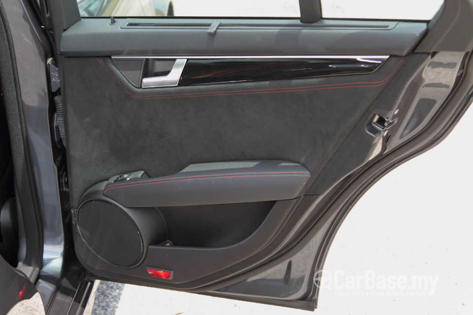 Mercedes-Benz C-Class W204 Facelift (2011) Interior