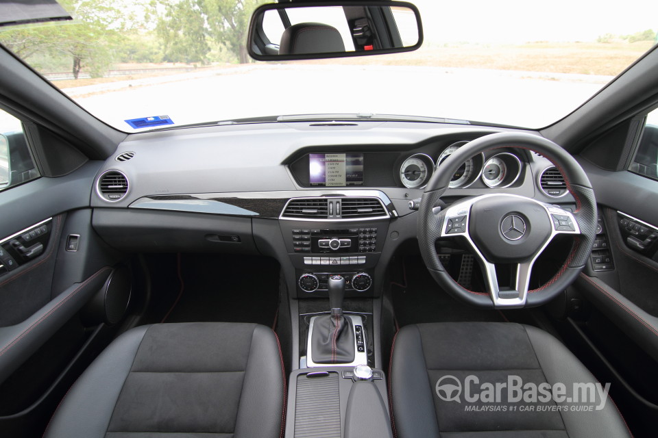 Mercedes-Benz C-Class W204 Facelift (2011) Interior