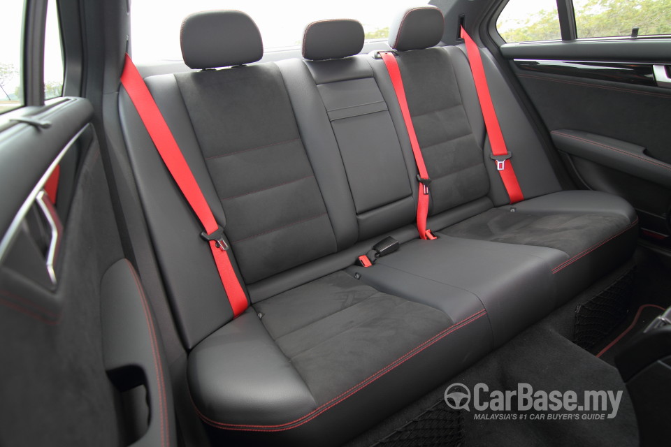 Mercedes-Benz C-Class W204 Facelift (2011) Interior