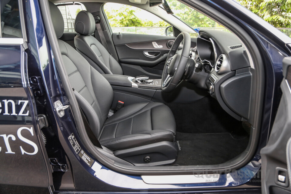 Mazda MX-5 ND (2015) Interior