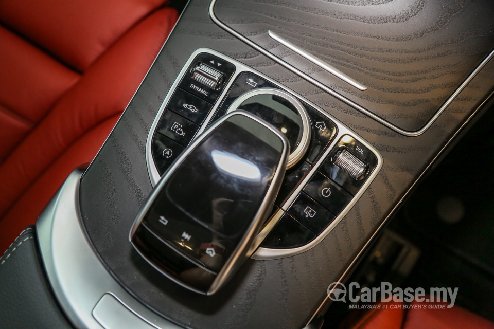 Mercedes-Benz C-Class W205 Facelift (2018) Interior