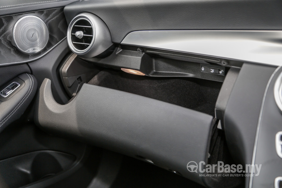 Mercedes-Benz C-Class W205 Facelift (2018) Interior