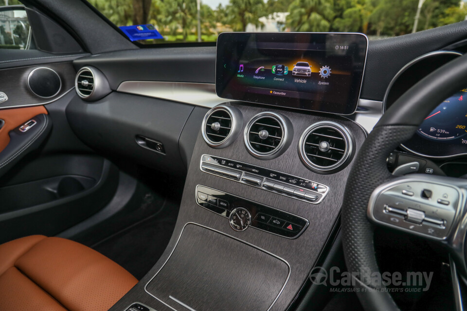 Nissan Navara D23 (2015) Interior