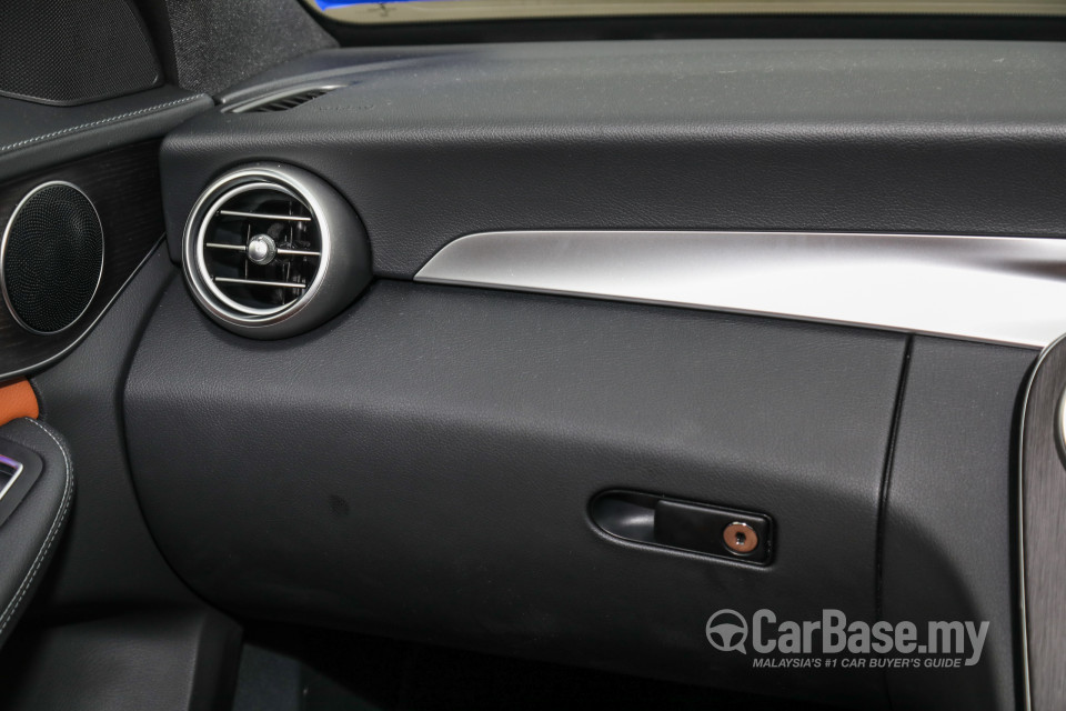 Mercedes-Benz C-Class W205 Facelift (2018) Interior