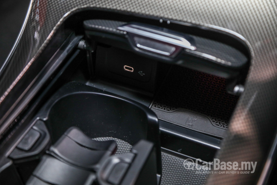 Mercedes-Benz C-Class W206 (2022) Interior