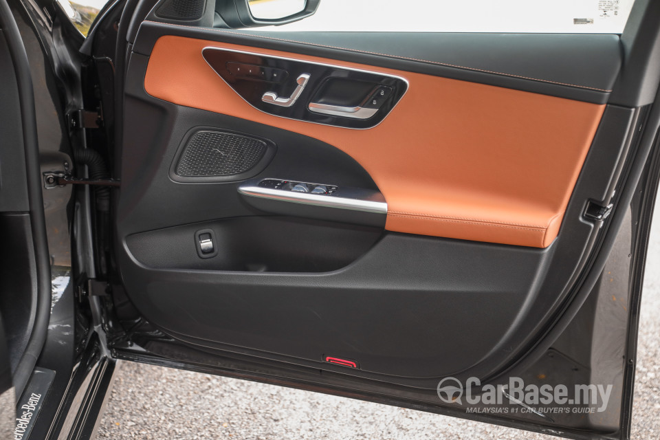 Mercedes-Benz C-Class W206 (2022) Interior