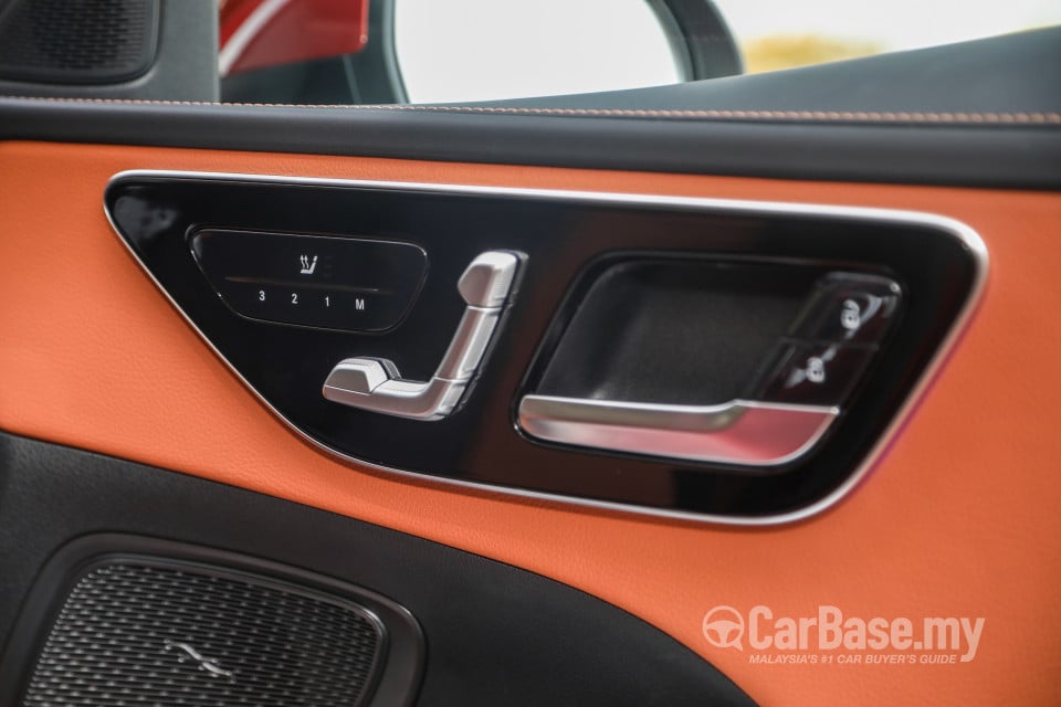 Mercedes-Benz C-Class W206 (2022) Interior