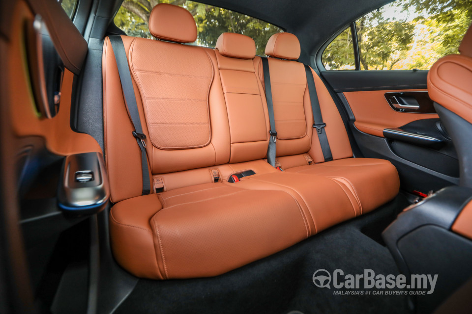 Mercedes-Benz C-Class W206 (2022) Interior