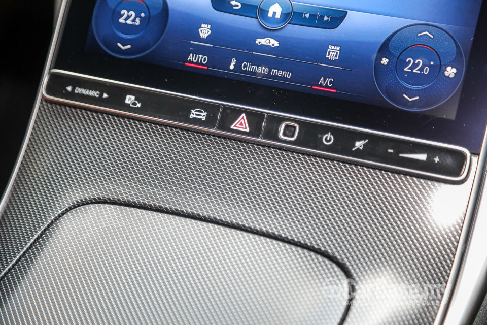 Mercedes-Benz C-Class W206 (2022) Interior