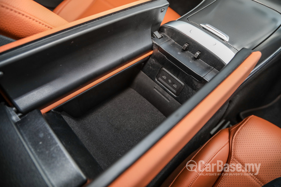 Mercedes-Benz C-Class W206 (2022) Interior