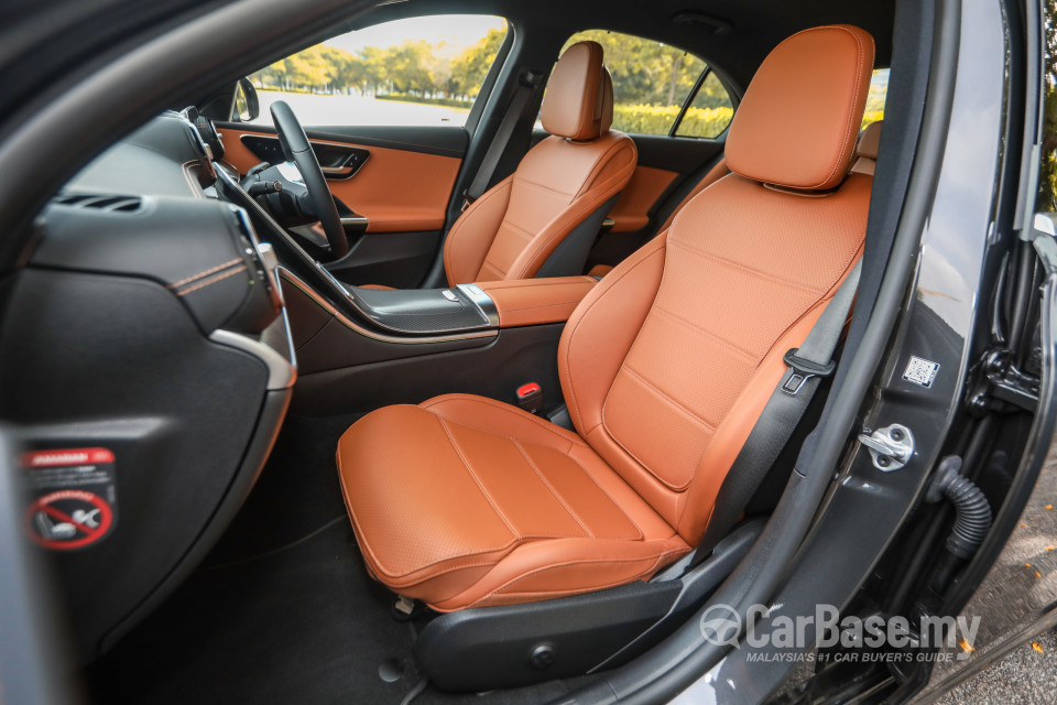 Mercedes-Benz C-Class W206 (2022) Interior