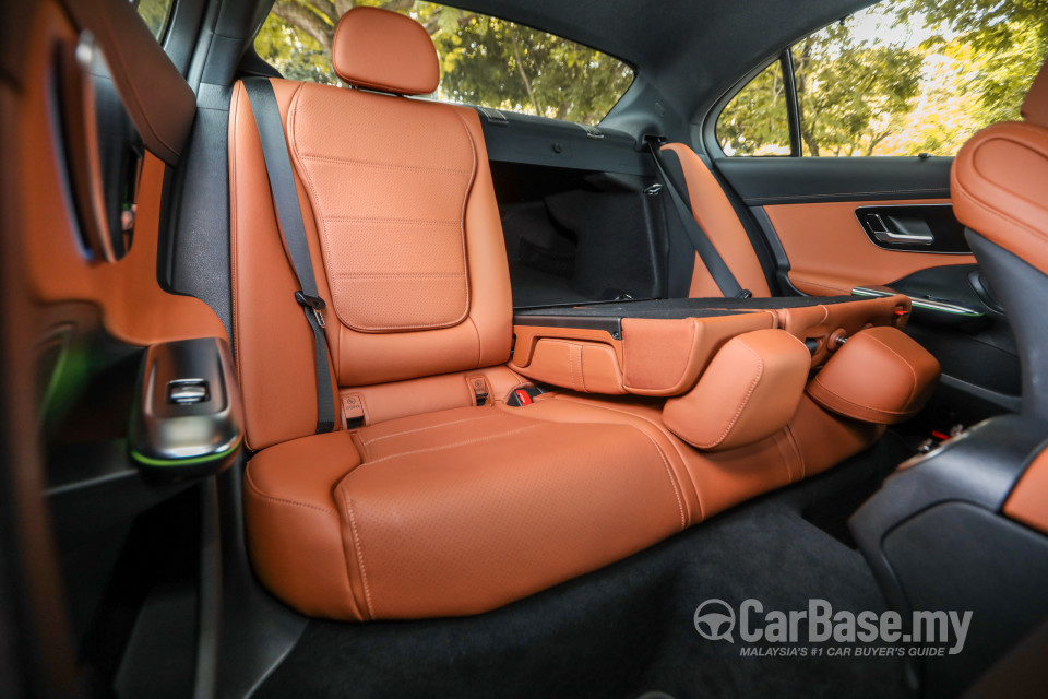 Mercedes-Benz C-Class W206 (2022) Interior