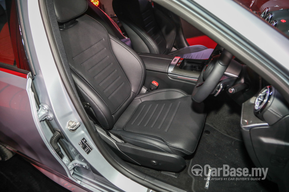 Mercedes-Benz C-Class W206 (2022) Interior
