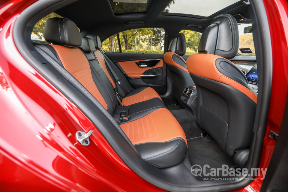 Mercedes-Benz C-Class W206 (2022) Interior