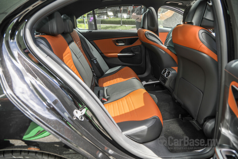 Mercedes-Benz C-Class W206 (2022) Interior