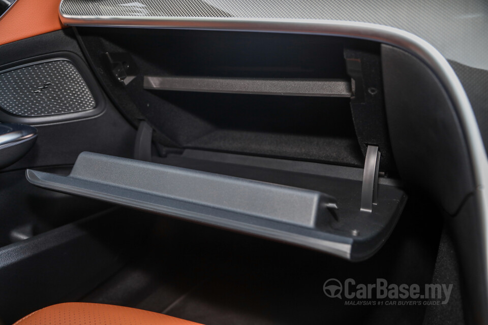 Mercedes-Benz C-Class W206 (2022) Interior