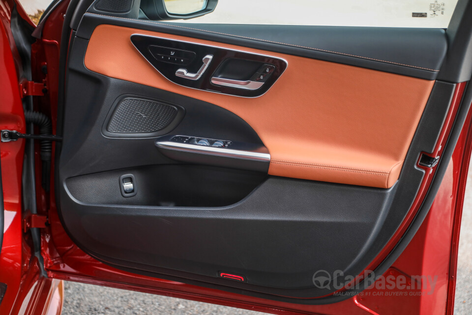 Mercedes-Benz C-Class W206 (2022) Interior