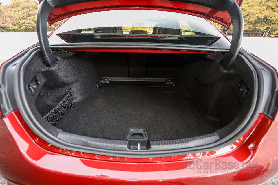 Mercedes-Benz C-Class W206 (2022) Interior