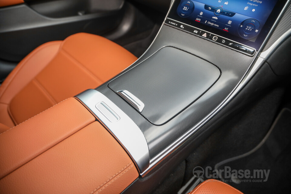 Mercedes-Benz C-Class W206 (2022) Interior