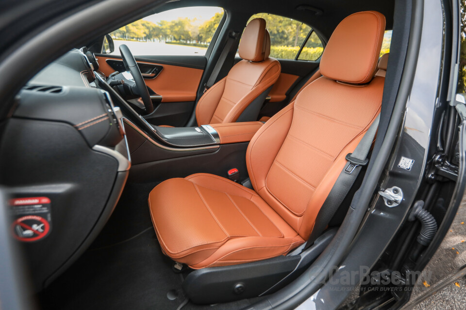 Mercedes-Benz C-Class W206 (2022) Interior