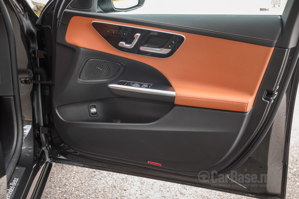 Mercedes-Benz C-Class W206 (2022) Interior
